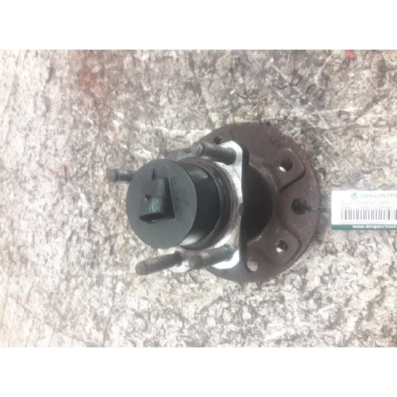 Recambio de buje trasero derecho para opel combo (corsa c) familiar referencia OEM IAM  2 PINS - Blanco 3