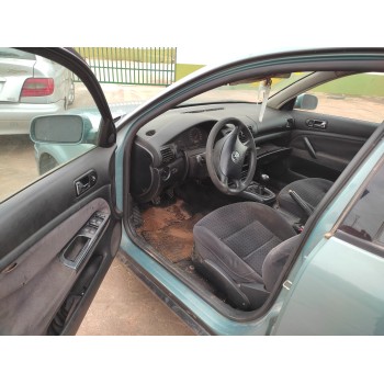 volkswagen passat berlina (3b2) del año 1999