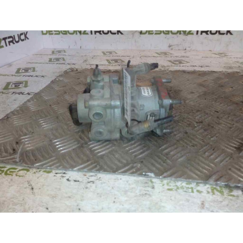 Recambio de valvula aire para volvo fh 12 asta 1993 e1 fsa  4x2 e1 largo (lh1 o l2h1) referencia OEM IAM 1628491 MB4690 VALVULA