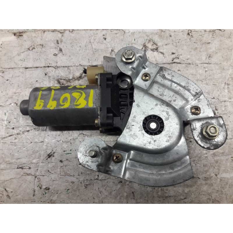 Recambio de motor elevalunas delantero derecho para renault megane i fase 2 classic (la..) 1.9 d authentique referencia OEM IAM - Azul