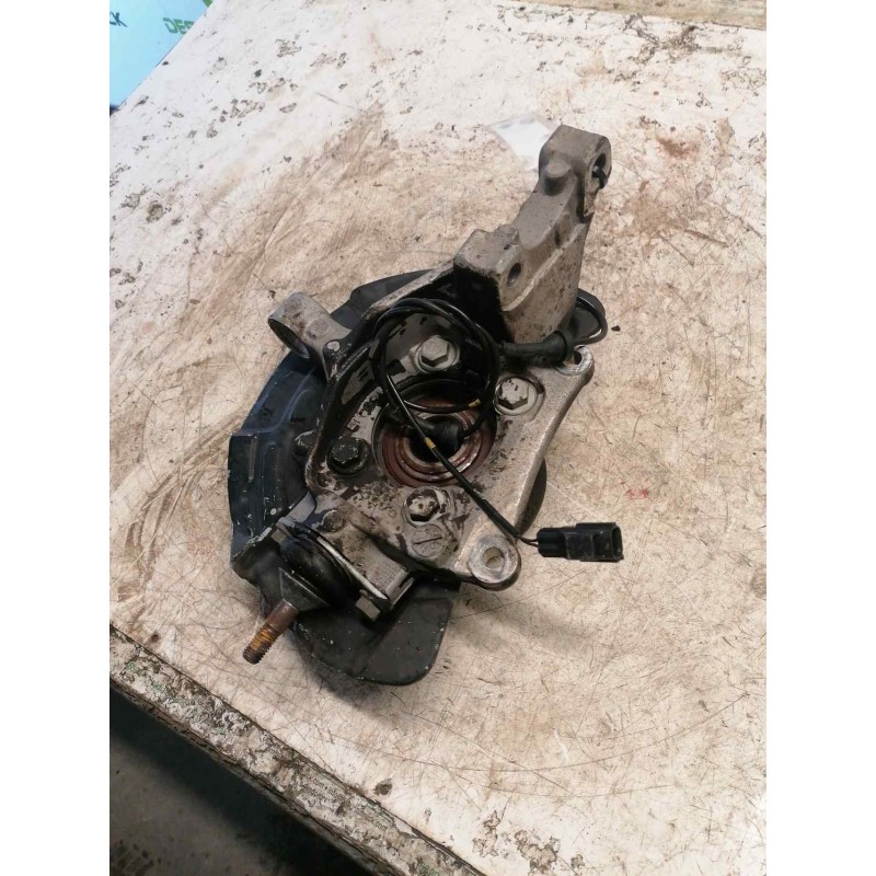 Recambio de mangueta delantera izquierda para volvo s60 berlina 2.4 d referencia OEM IAM 3