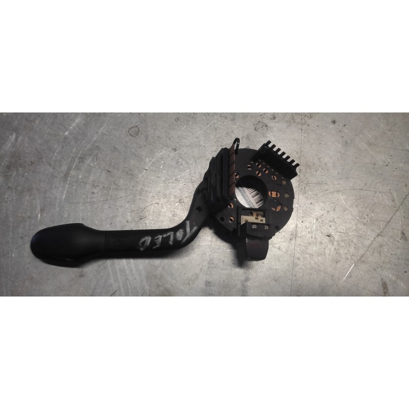 Recambio de mando intermitentes para seat toledo (1l) base referencia OEM IAM 2