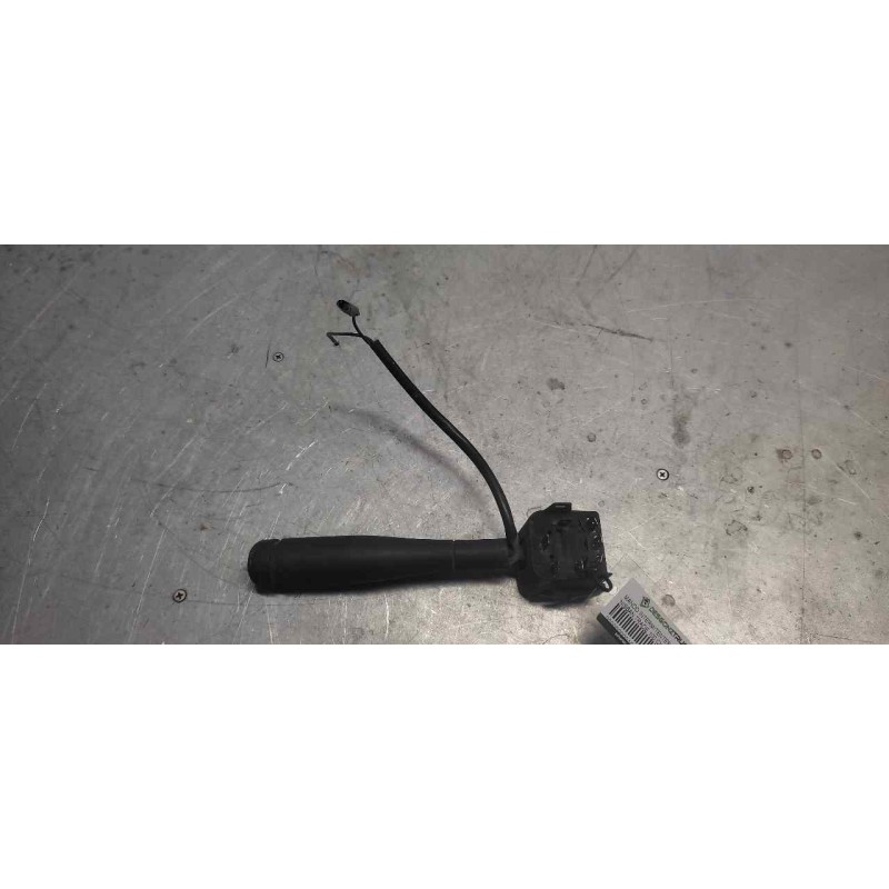 Recambio de mando intermitentes para nissan trade 100 chasis cabina referencia OEM IAM 2