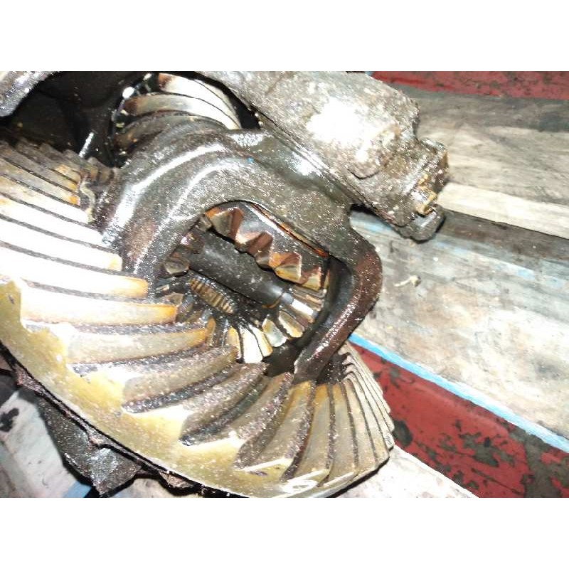 Recambio de grupo para nissan trade 100 chasis cabina referencia OEM IAM 39X10 31 ESTRIAS PALIER 2