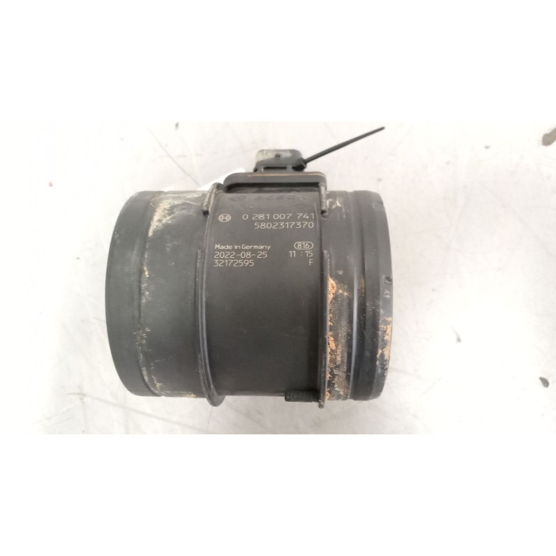 Recambio de caudalimetro para iveco daily vi caja/chasis 35s16, 35c16, 40c16, 50c16, 60c16, 65c16, 70c16 referencia OEM IAM 5802 - Blanco 2
