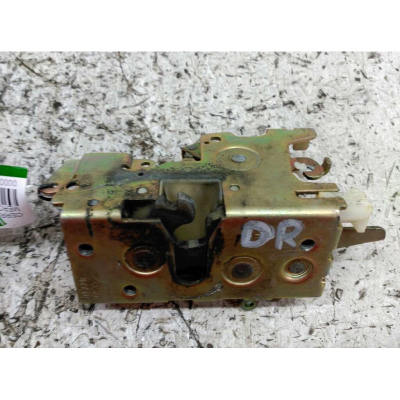 Recambio de cerradura puerta delantera derecha para mercedes-benz vito (w638) combi 110 d euro 2 (638.174) referencia OEM IAM 3