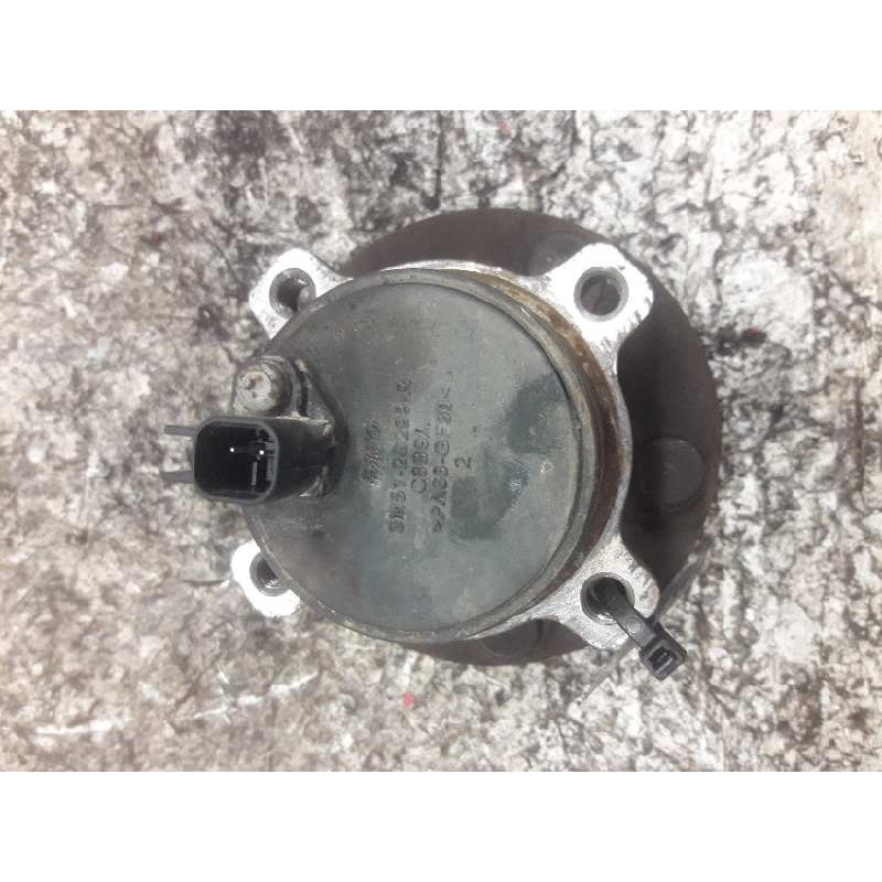 Recambio de buje trasero derecho para ford focus c-max (cap) connection referencia OEM IAM 3M512C299R 2 PINS 2