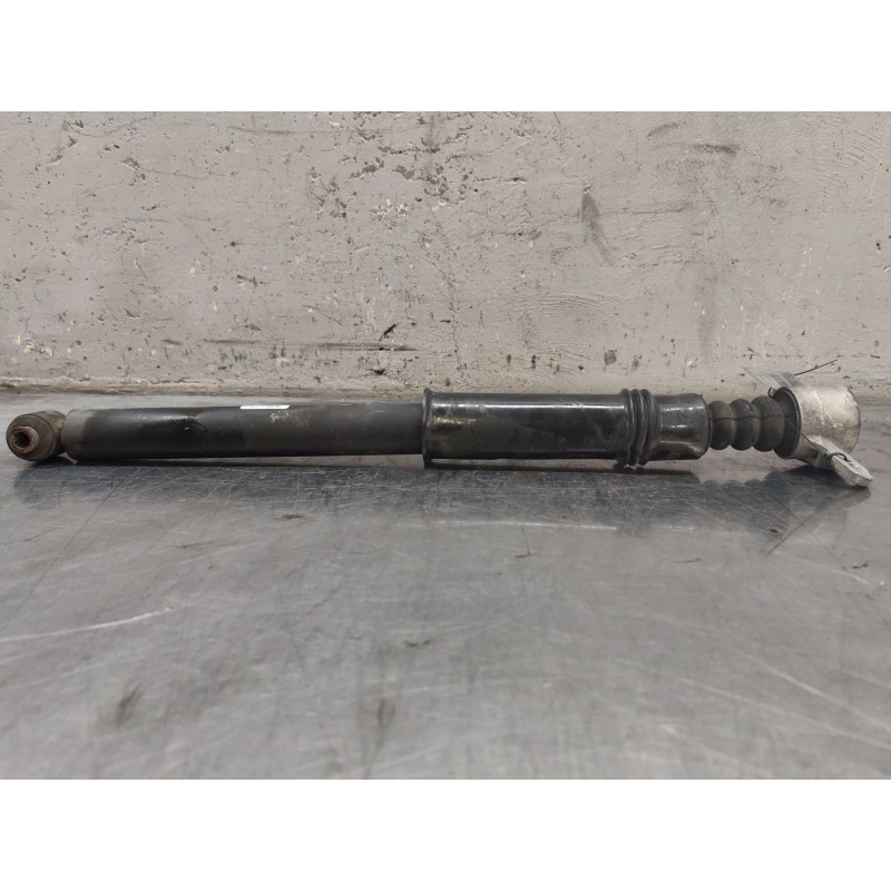 Recambio de amortiguador trasero izquierdo para peugeot 308 1.6 16v referencia OEM IAM   