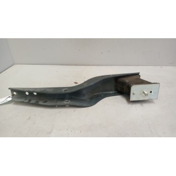 Recambio de soporte cabina trasero para iveco eurocargo 05.03  5.9 diesel referencia OEM IAM 500364395  