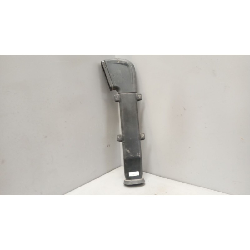 Recambio de chimenea caja filtro para nissan atleon 110 referencia OEM IAM 165679x101  165559x100