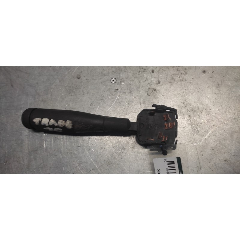 Recambio de mando limpia para nissan trade 100 chasis cabina referencia OEM IAM 2