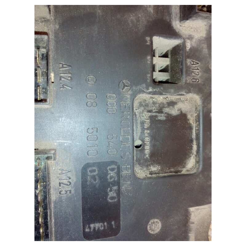 Recambio de caja reles / fusibles para mercedes-benz sprinter (w901,w903) combi 312 d (903.471-472) referencia OEM IAM 000540065 - Blanco 3