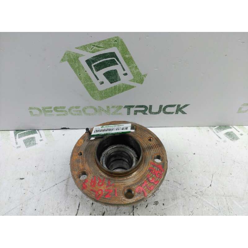 Recambio de buje trasero izquierdo para peugeot boxer caja cerr. acristalada (rs2850)(290/330)('02) 330 c td referencia OEM IAM - Blanco