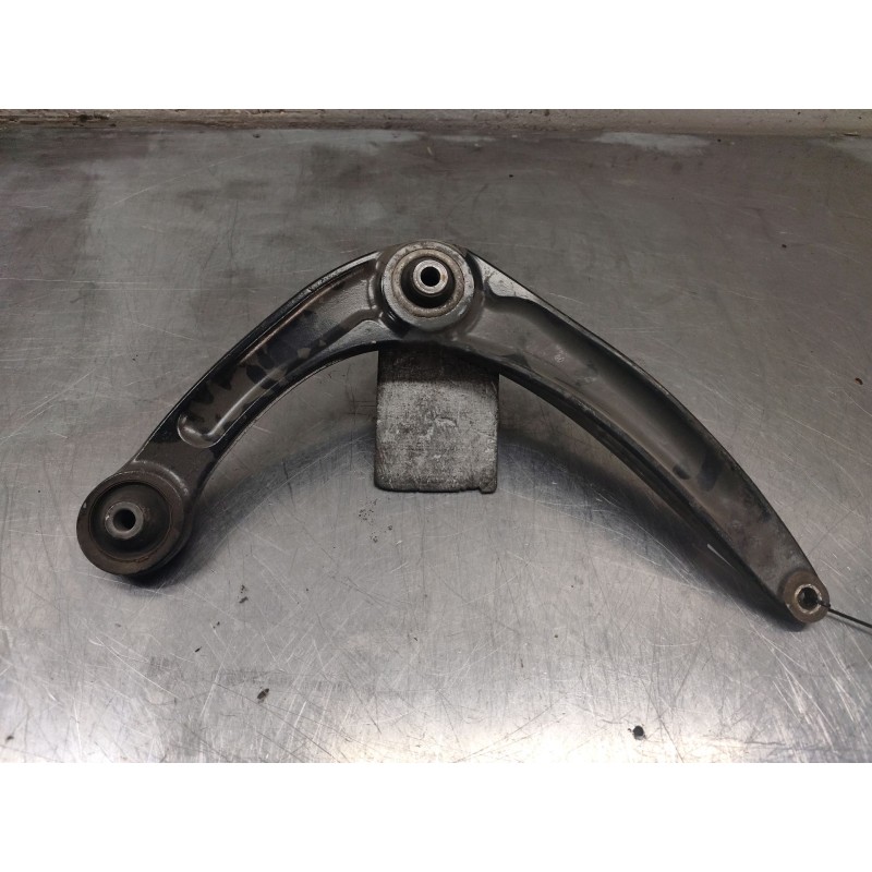 Recambio de brazo suspension inferior delantero izquierdo para peugeot 308 1.6 16v referencia OEM IAM - Granate 2