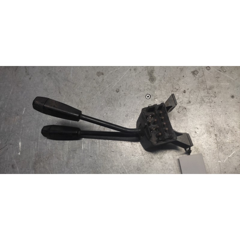 Recambio de mando multifuncion para ford fiesta berl./express festival / cl referencia OEM IAM 77FG11K665CA 2