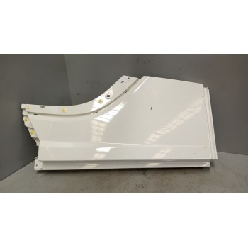 Recambio de moldura trasera cabina para volvo fh xxx 12.8 diesel referencia OEM IAM 82180201  DERECHA
