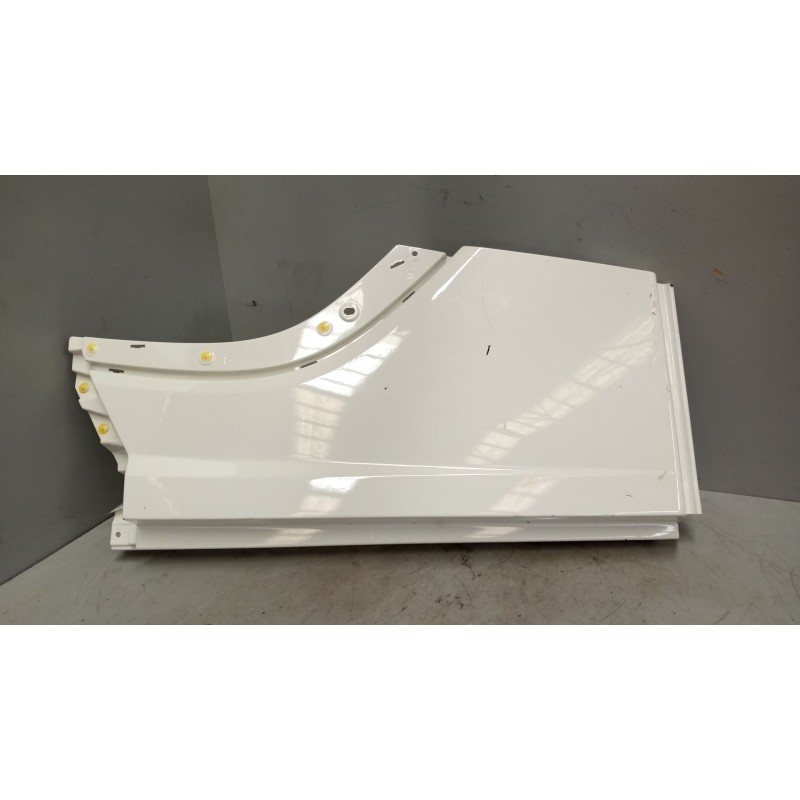 Recambio de moldura trasera cabina para volvo fh xxx 12.8 diesel referencia OEM IAM 82180201  DERECHA