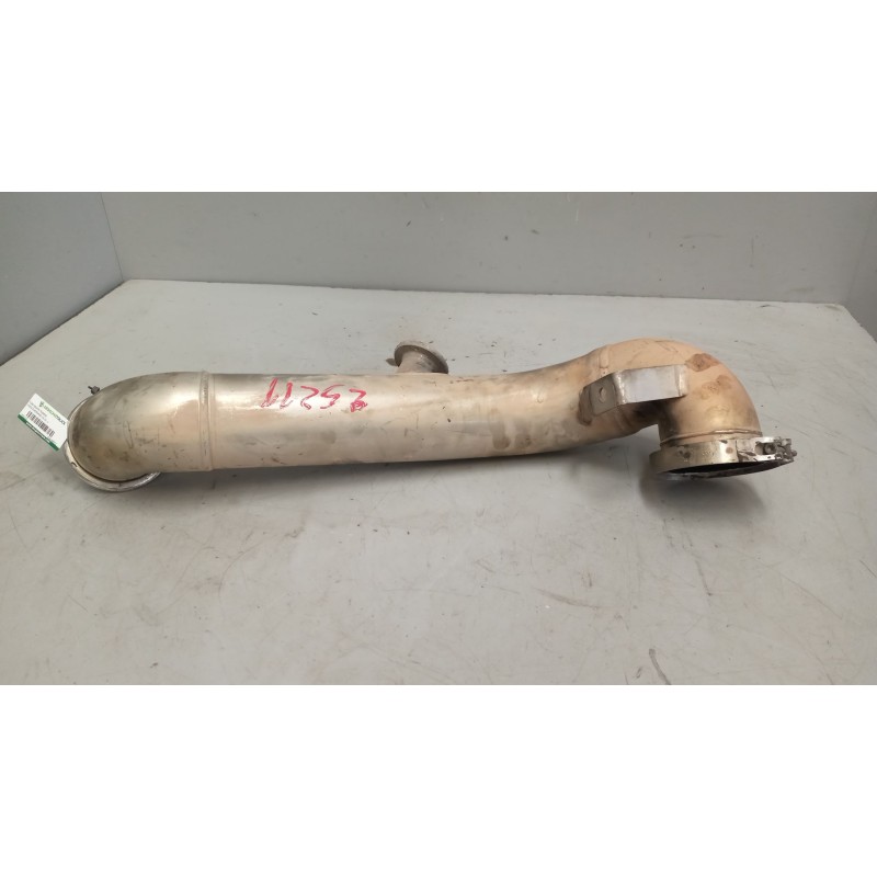 Recambio de tubo escape trasero para iveco eurocargo 05.03  5.9 diesel referencia OEM IAM 504148371  