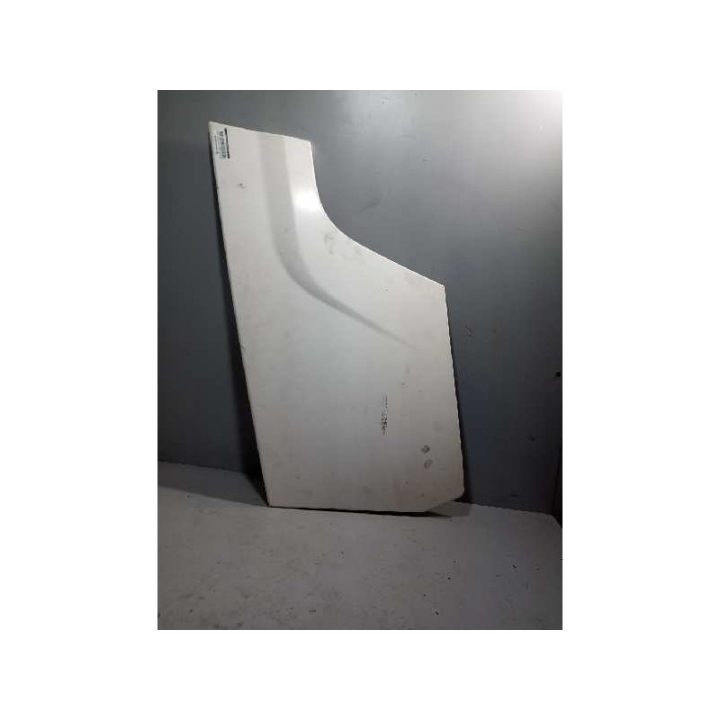 Recambio de moldura puerta delantera izquierda para renault serie t 12.8 diesel referencia OEM IAM   