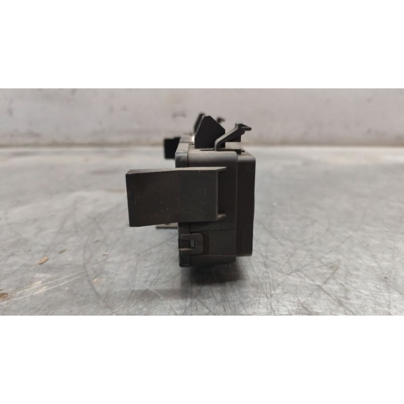 Recambio de mando calefaccion / aire acondicionado para citroën c3 1.4 hdi audace referencia OEM IAM 96588239XT 3