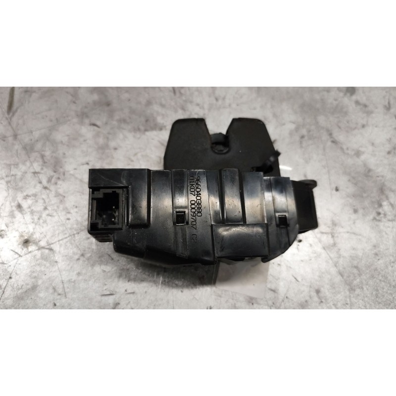 Recambio de cerradura maletero / porton para peugeot 308 1.6 16v referencia OEM IAM 9660403880 - Granate 3