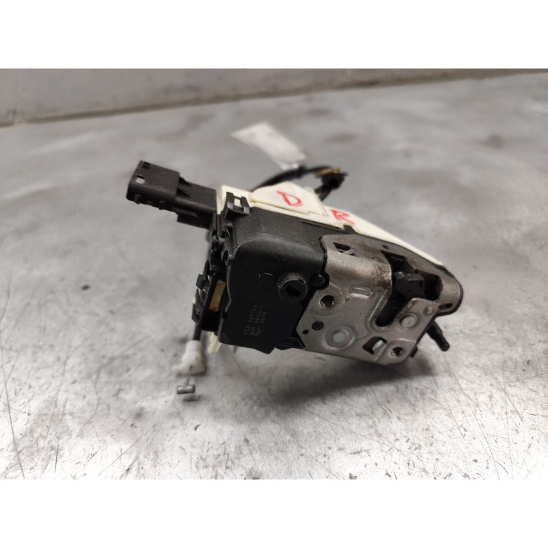 Recambio de cerradura puerta delantera derecha para peugeot 308 1.6 16v referencia OEM IAM 567153  6 PINS