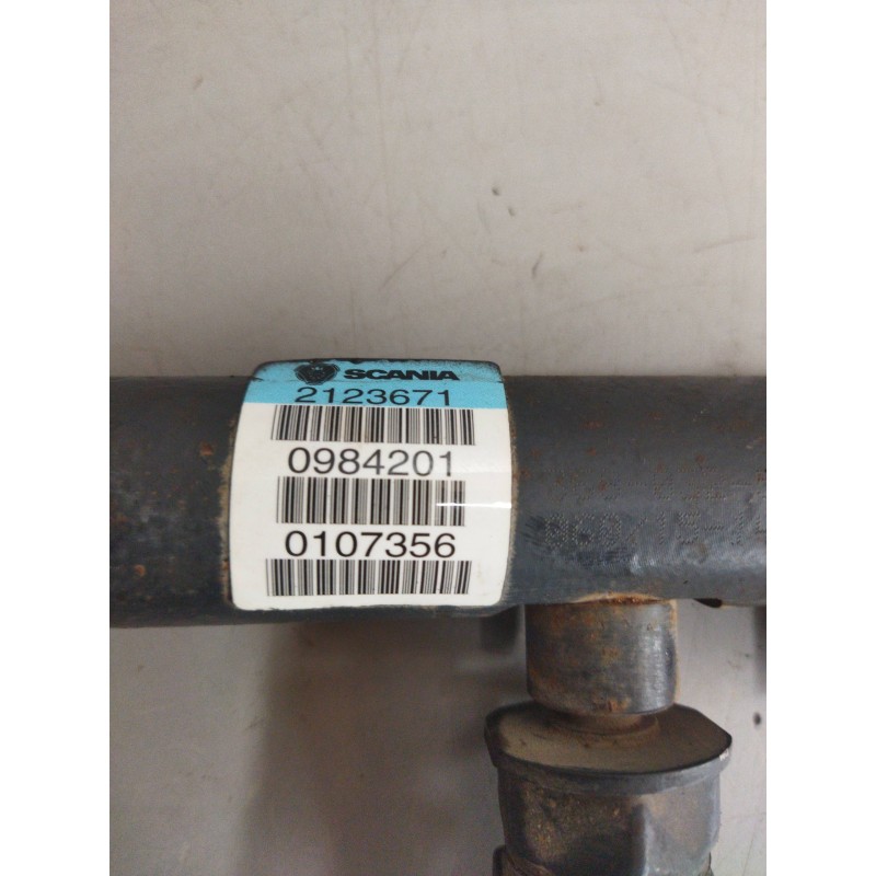 Recambio de rampa inyectora para scania serie p/g/r (l-clase) fsa r450 (4x2) largo cr 19 a referencia OEM IAM 2130085 2123671 - Blanco 2