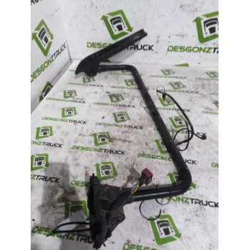 Recambio de brazo retrovisor derecho para renault premium lander 10.8 diesel referencia OEM IAM   