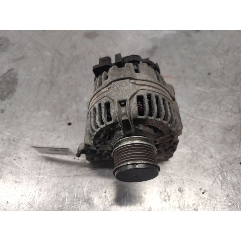 Recambio de alternador para volkswagen polo berlina (6n2) 1.4 tdi referencia OEM IAM 045903023  14V 90A 3