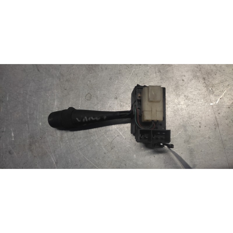 Recambio de mando limpia para nissan vanette cargo vanette cargo caja cerrada referencia OEM IAM 2