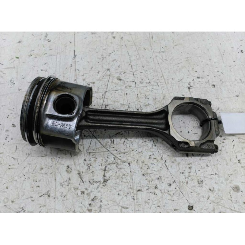 Recambio de piston para seat ibiza (6k1) select referencia OEM IAM  CON BIELA 2