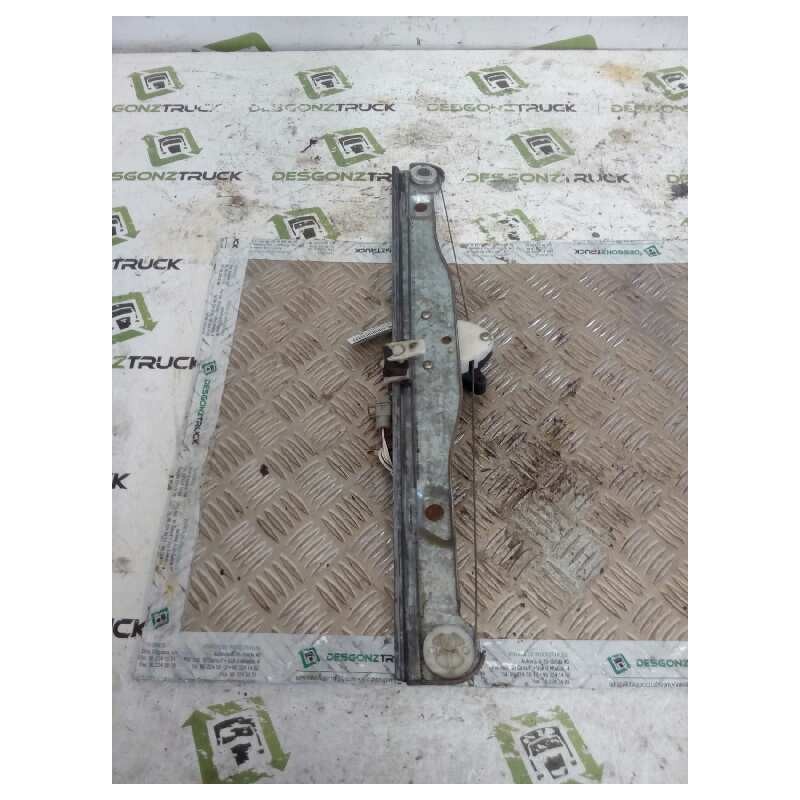 Recambio de elevalunas delantero derecho para nissan trucks atleon 120 referencia OEM IAM  12V - Blanco 2