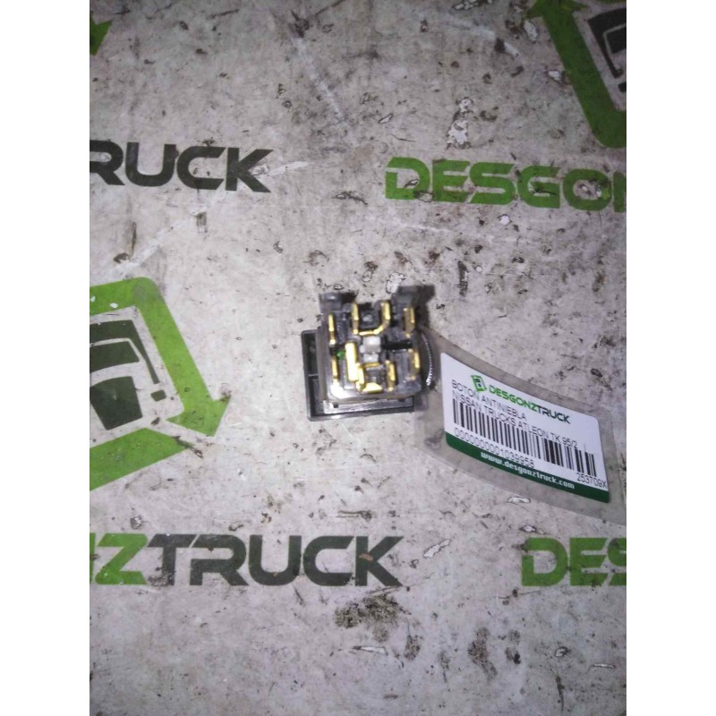 Recambio de boton antiniebla para nissan trucks atleon tk 95/2 referencia OEM IAM 253709X401 - Gris 2