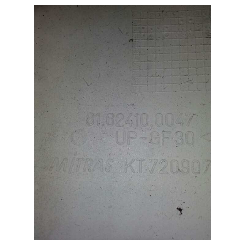 Recambio de deflector derecho para man tg - a 18.460 fki / bb (e3/e4) l referencia OEM IAM 81624100047 - Blanco 3