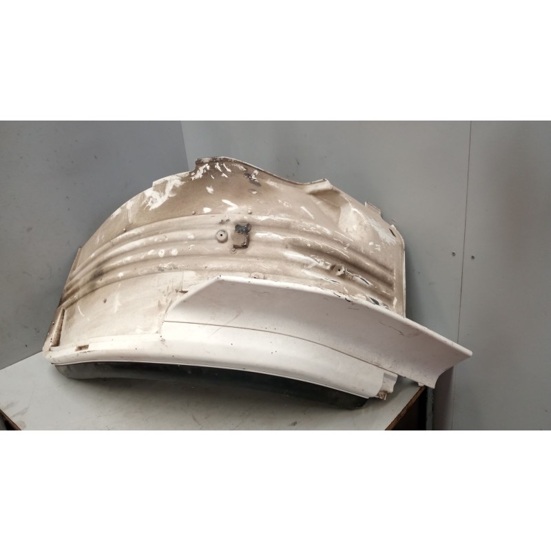 Recambio de guardabarros delantero izquierdo para scania r i r 580 referencia OEM IAM   DELANTERO