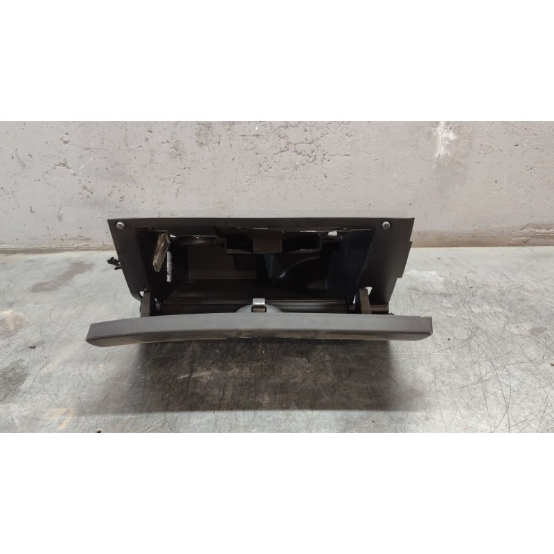 Recambio de guantera para peugeot 308 1.6 16v referencia OEM IAM - Granate 2