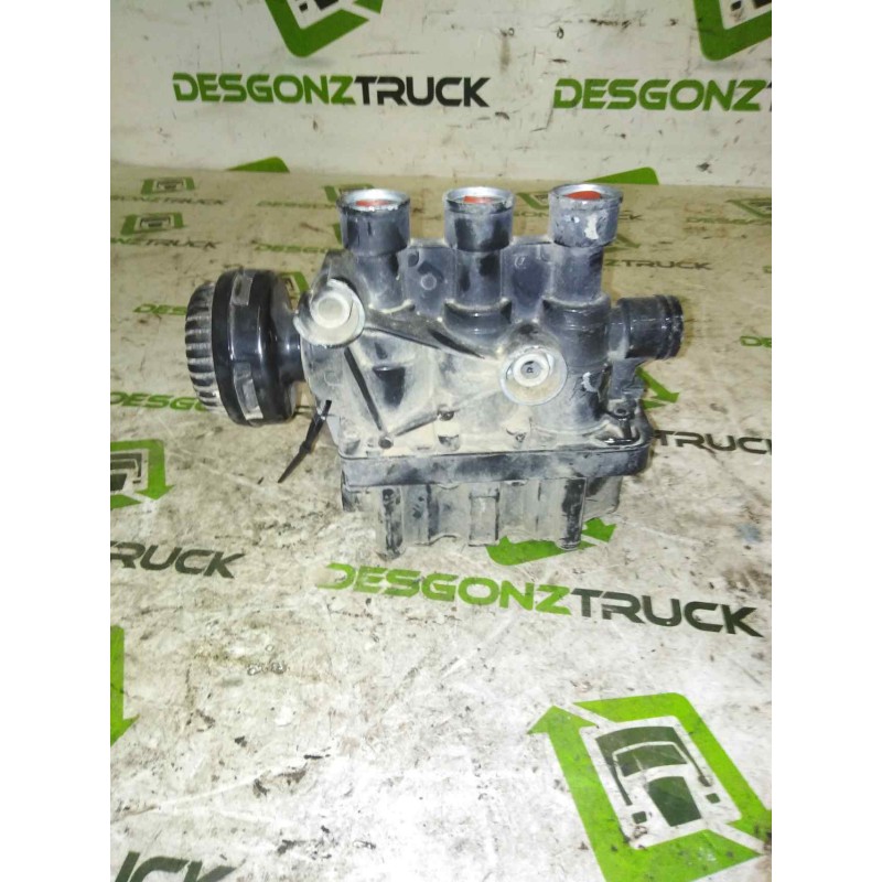 Recambio de valvula aire para man tgx 18.440 fg / 4x2 bl xl referencia OEM IAM 81259026235 4728800300 VALVULA CONTROL EJE ELEVAB - Amarillo