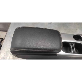 Recambio de guarnecidos palanca cambio para mercedes-benz clase cla (w117) cla 200 cdi (117.308) referencia OEM IAM A1766802000 