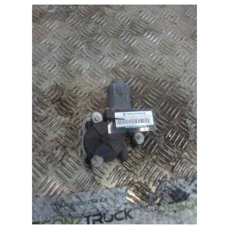 Recambio de motor elevalunas delantero izquierdo para iveco daily combi 35 - s 12 combi referencia OEM IAM 400739  