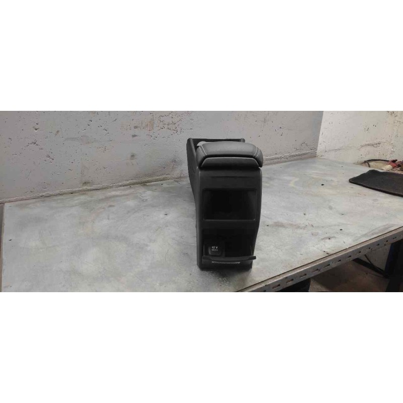Recambio de guarnecidos palanca cambio para mercedes-benz clase cla (w117) cla 200 cdi (117.308) referencia OEM IAM A1766802000 - Blanco 7