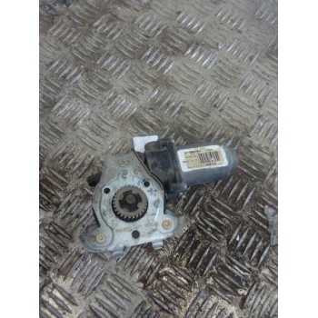 Recambio de motor elevalunas delantero izquierdo para iveco daily combi 35 - s 12 combi referencia OEM IAM 400739  