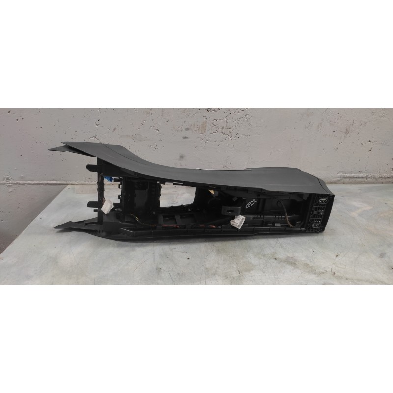 Recambio de guarnecidos palanca cambio para mercedes-benz clase cla (w117) cla 200 cdi (117.308) referencia OEM IAM A1766802000 - Blanco 9