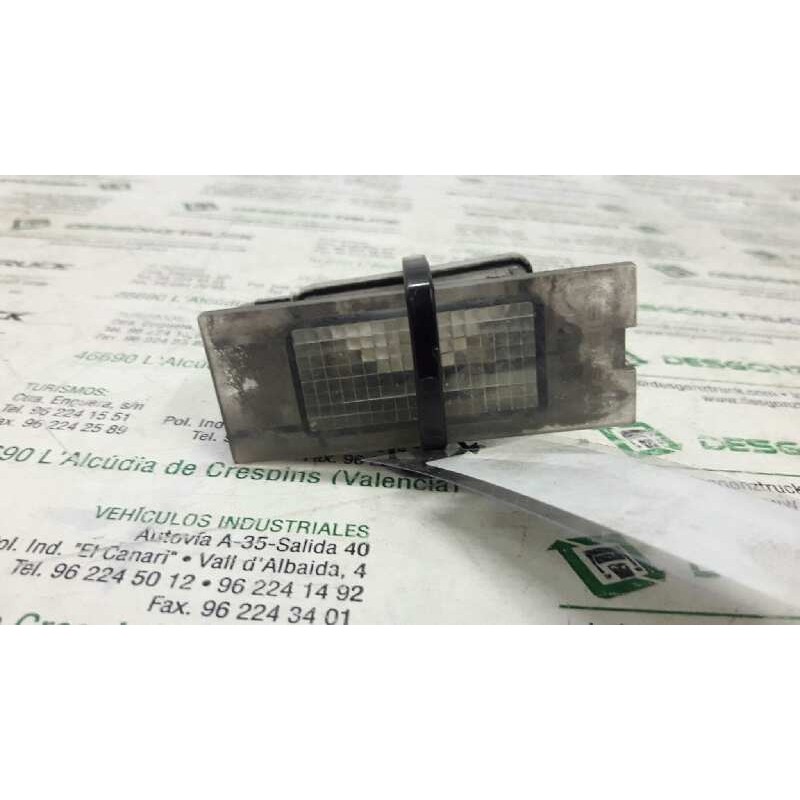 Recambio de piloto matricula para renault megane ii classic berlina confort authentique referencia OEM IAM 7700796163  