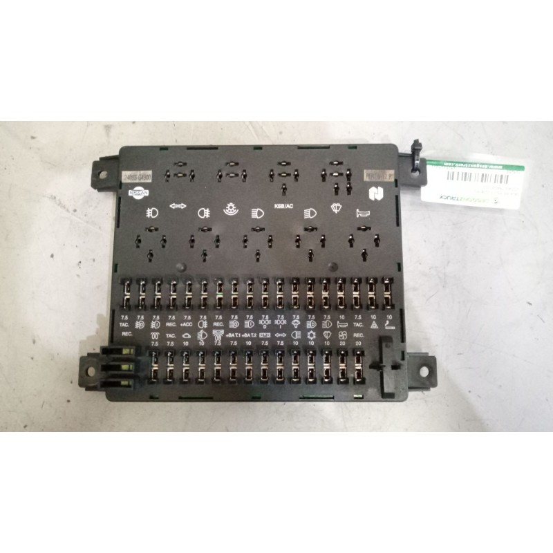 Recambio de caja reles / fusibles para nissan trade 100 chasis cabina referencia OEM IAM 24063G4900  