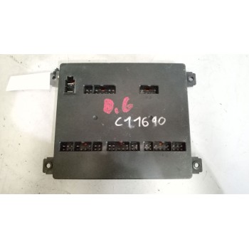 Recambio de caja reles / fusibles para nissan trade 100 chasis cabina referencia OEM IAM 24063G4900  