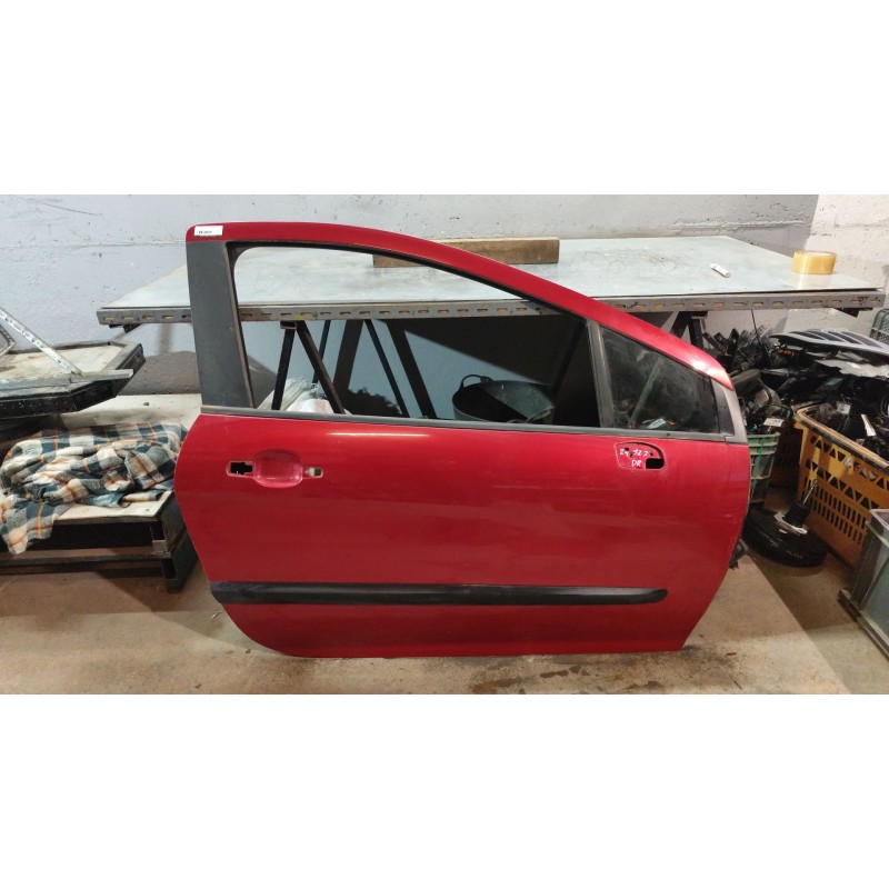 Recambio de puerta delantera derecha para peugeot 308 1.6 16v referencia OEM IAM   