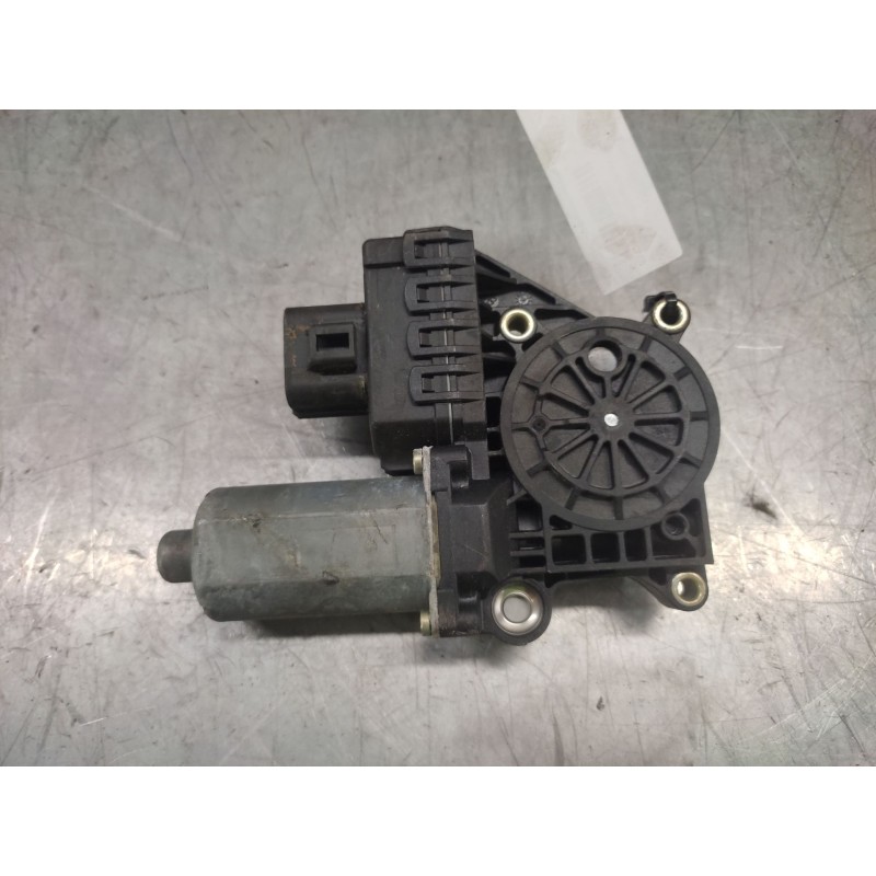 Recambio de motor elevalunas delantero izquierdo para ford mondeo berlina (ge) ambiente referencia OEM IAM 0130821770 2