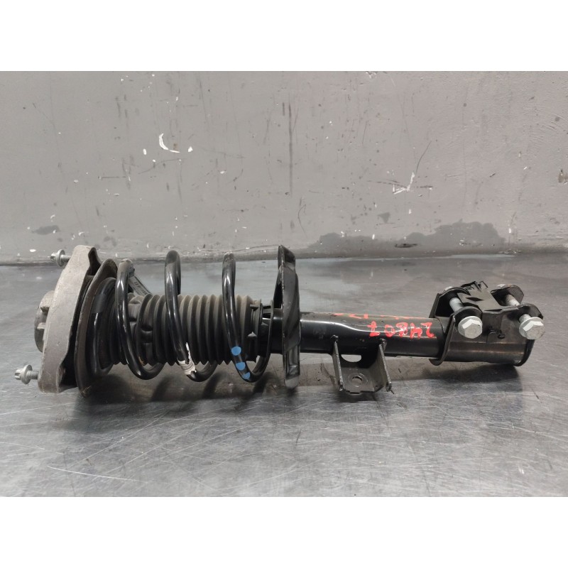 Recambio de amortiguador delantero izquierdo para infiniti q30 1.5 d referencia OEM IAM   