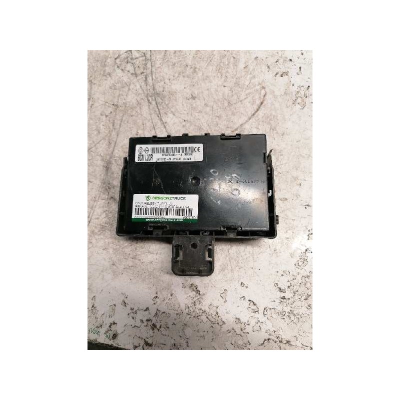 Recambio de caja reles / fusibles para renault clio iii 1.5 dci diesel cat referencia OEM IAM 8200652285A 00955945 