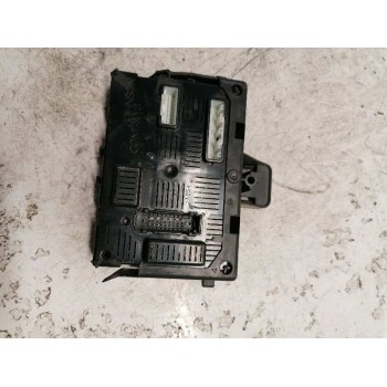 Recambio de caja reles / fusibles para renault clio iii 1.5 dci diesel cat referencia OEM IAM 8200652285A 00955945 